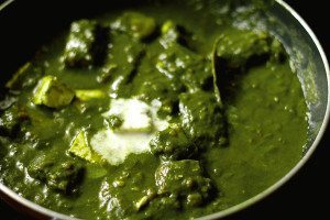 palak paneer recipe organic spinach curry with indian cheese featured tangylife